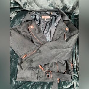 Green suede jacket. Size M
